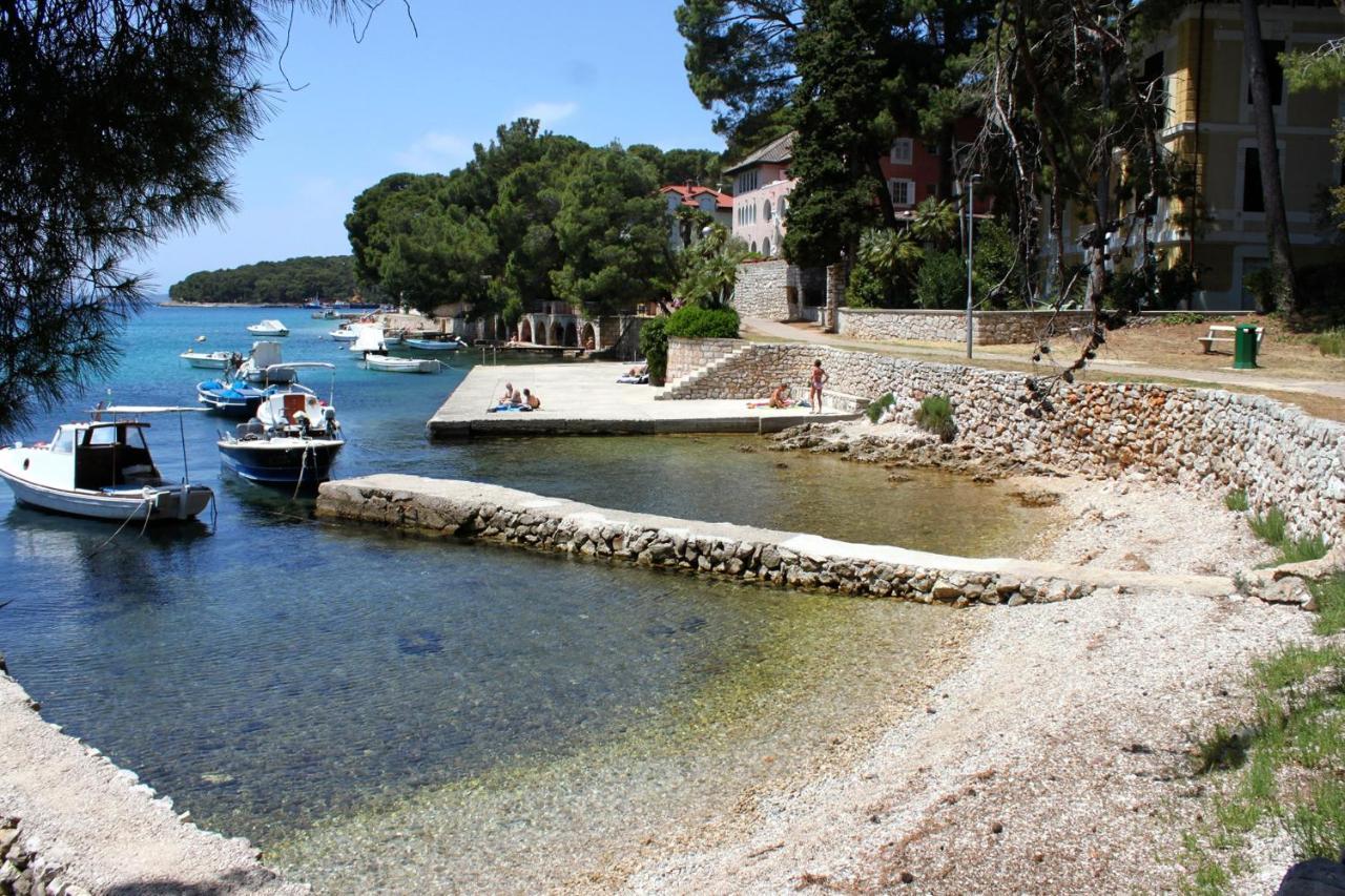 Apartments With A Parking Space Mali Lošinj Kültér fotó